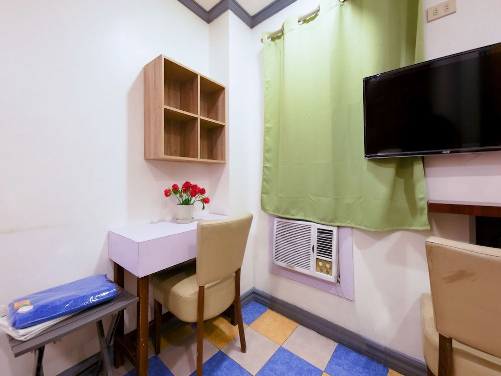 Remedios Apartment Standard Double Room 7