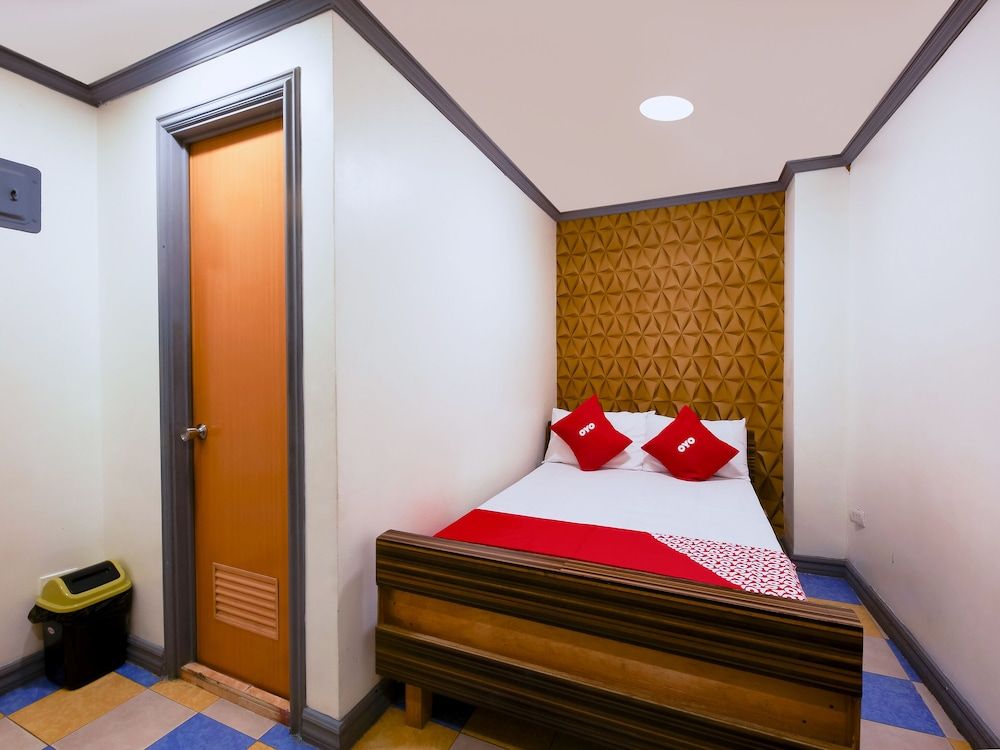 Remedios Apartment Standard Double Room 2