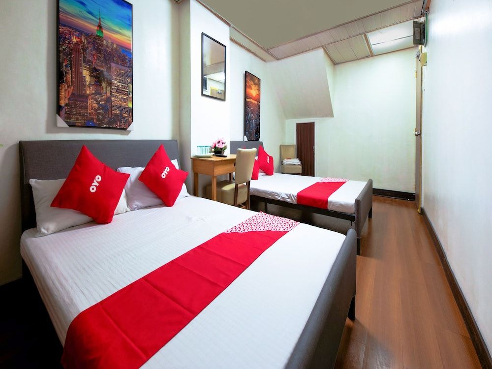 Remedios Apartment Deluxe Double Room 5