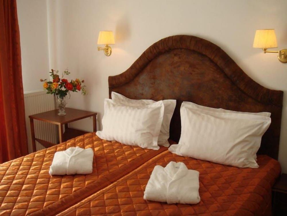 undefined Alexandria Hotel 8