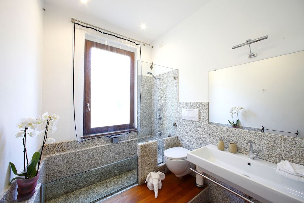 Arpaiu - Odeyo Sas Superior Double Room, Sea View 6