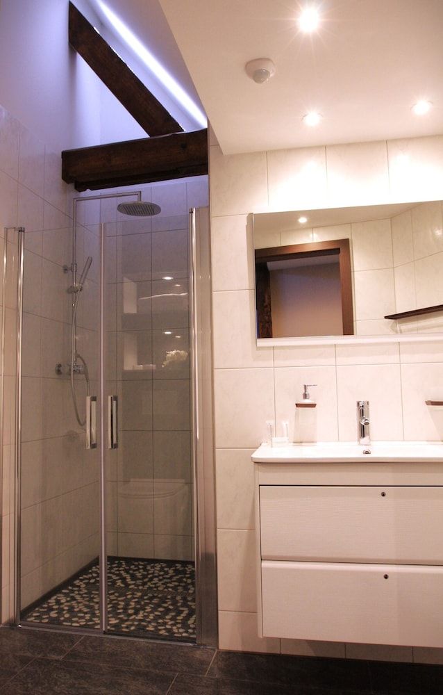 Adelhoff Deluxe Suite 8