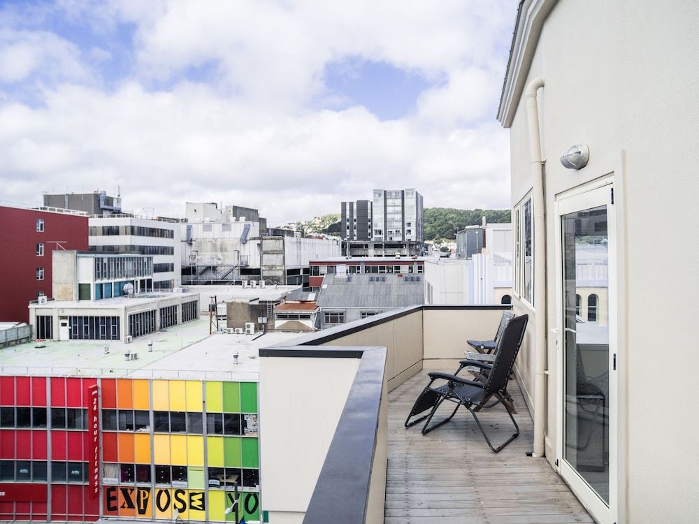 U Suites on Manners Penthouse, 2 Bedrooms, Balcony (Level 4 - lift access to Level 2 only) 3