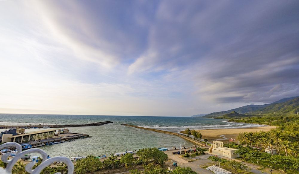 Kenting Long Beach Hotel Classic Twin Room, Ocean View 4