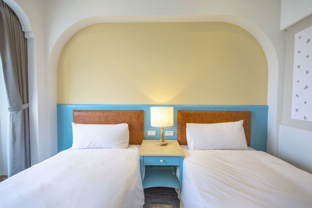 Kenting Long Beach Hotel Classic Twin Room, Ocean View 2