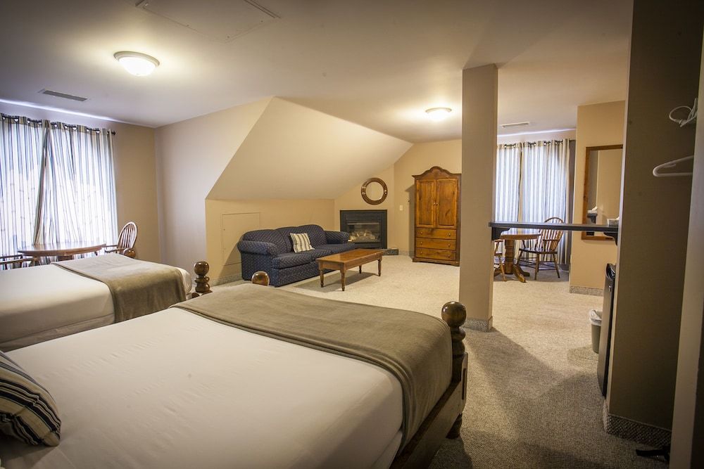 Seacliffe Inn Suite 6