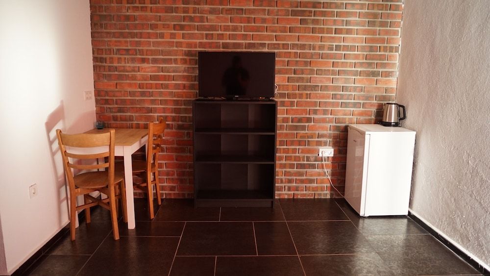 Karyada Hotel Studio, Pool View 19