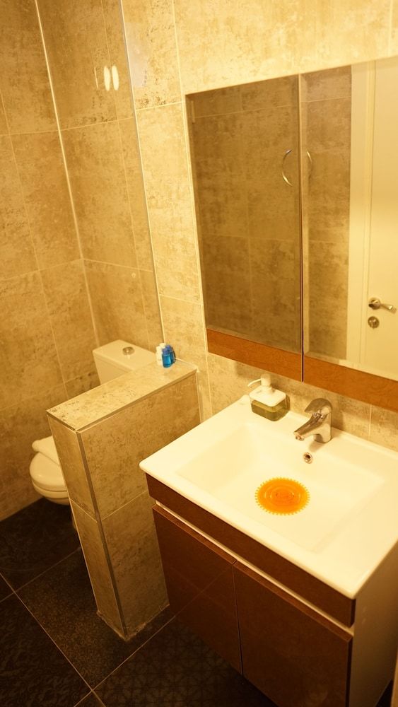 Karyada Hotel Studio, Pool View 16