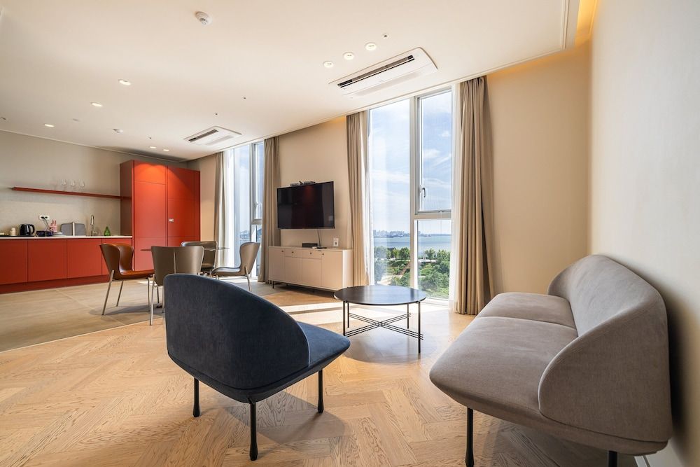 Ocean Park 9 Premier Triple (Ocean View) 5