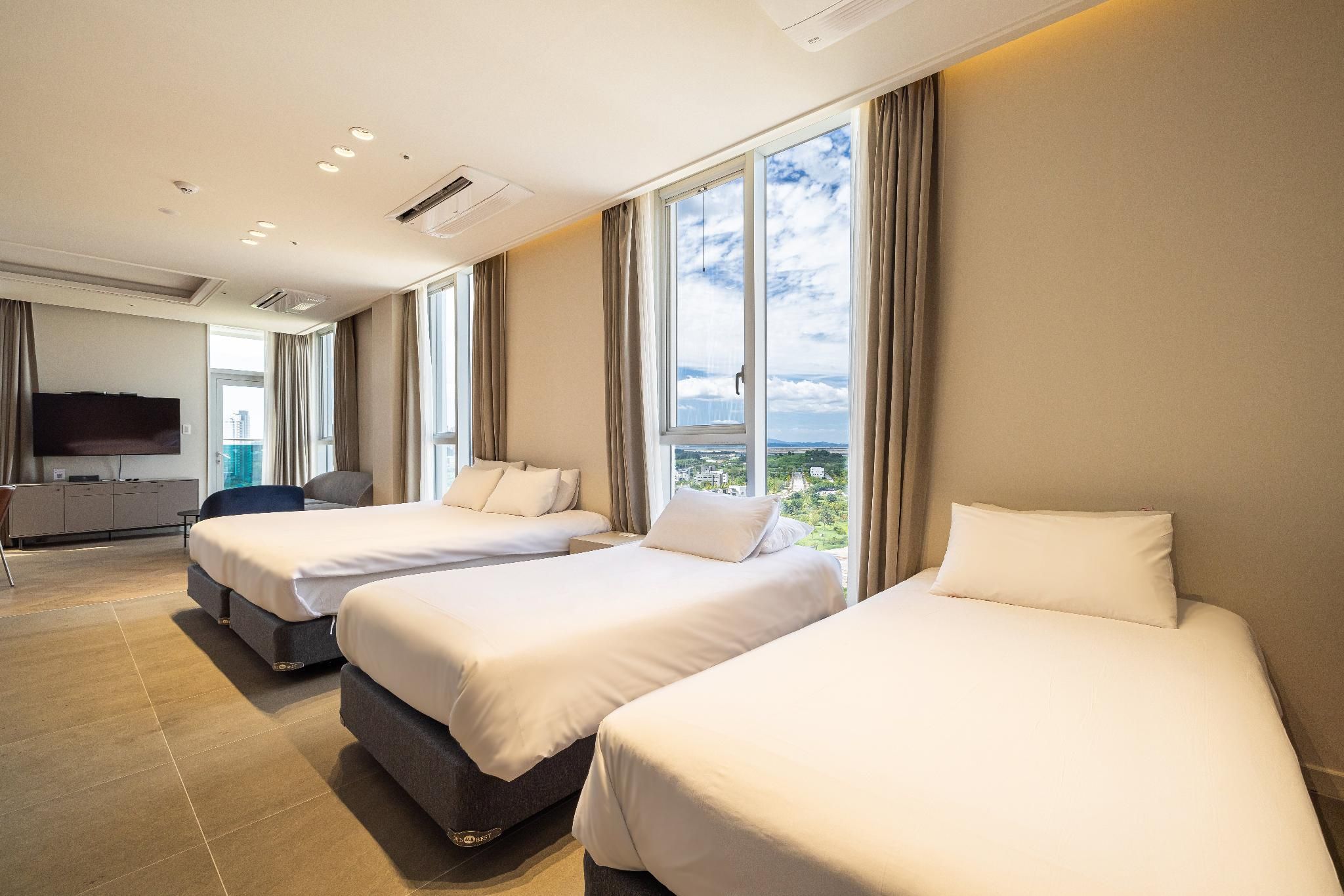 Premier Quadruple Room