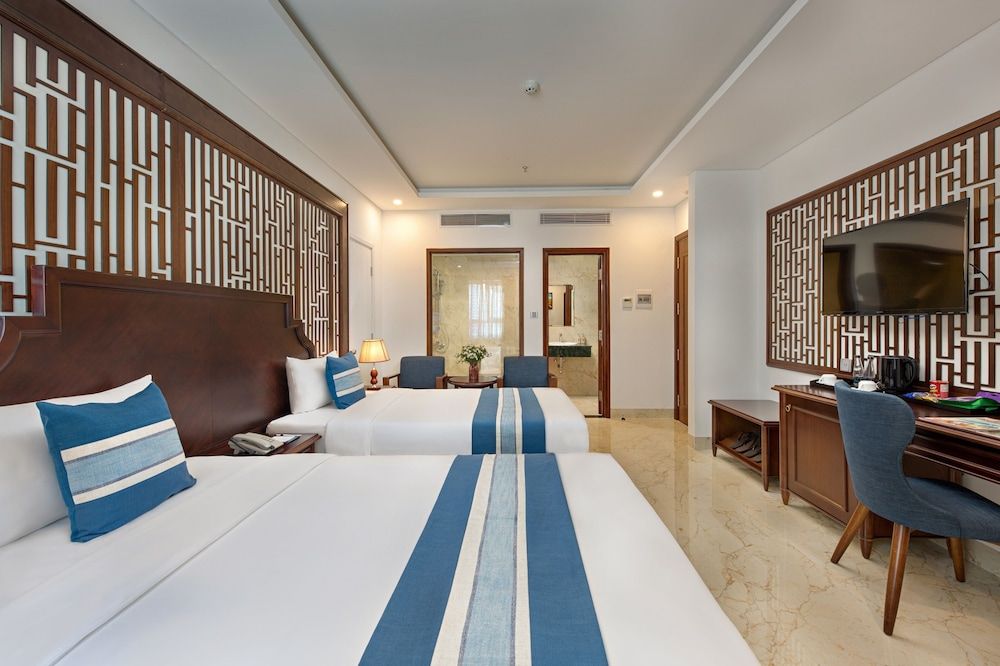 undefined Eden Hotel 10