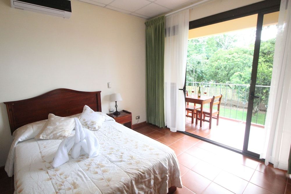 Hotel Monte Real Standard Room 3