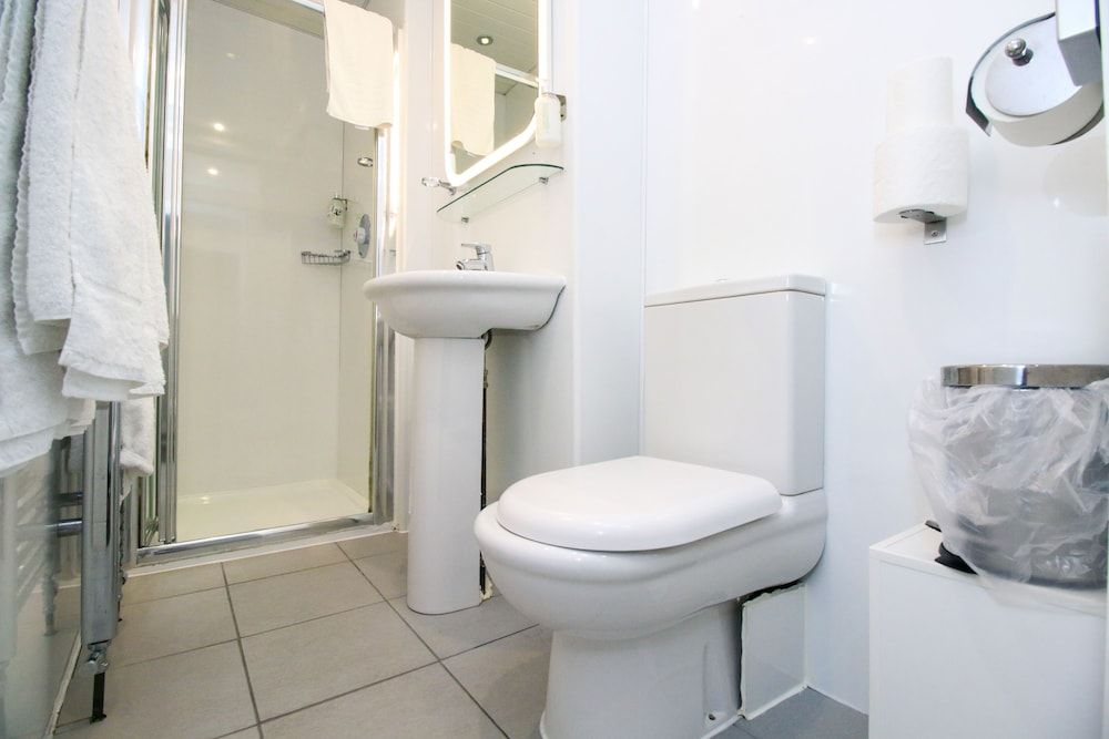 The Kelvingrove Hotel Double Room 18