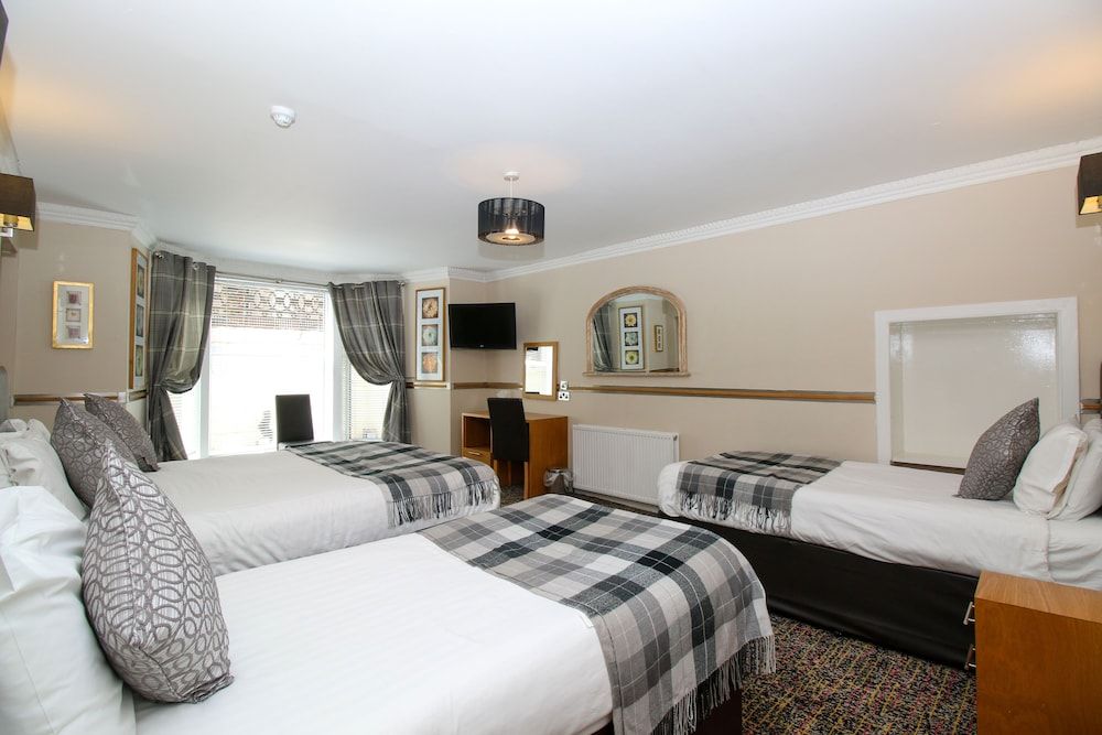 The Kelvingrove Hotel Family Room 6