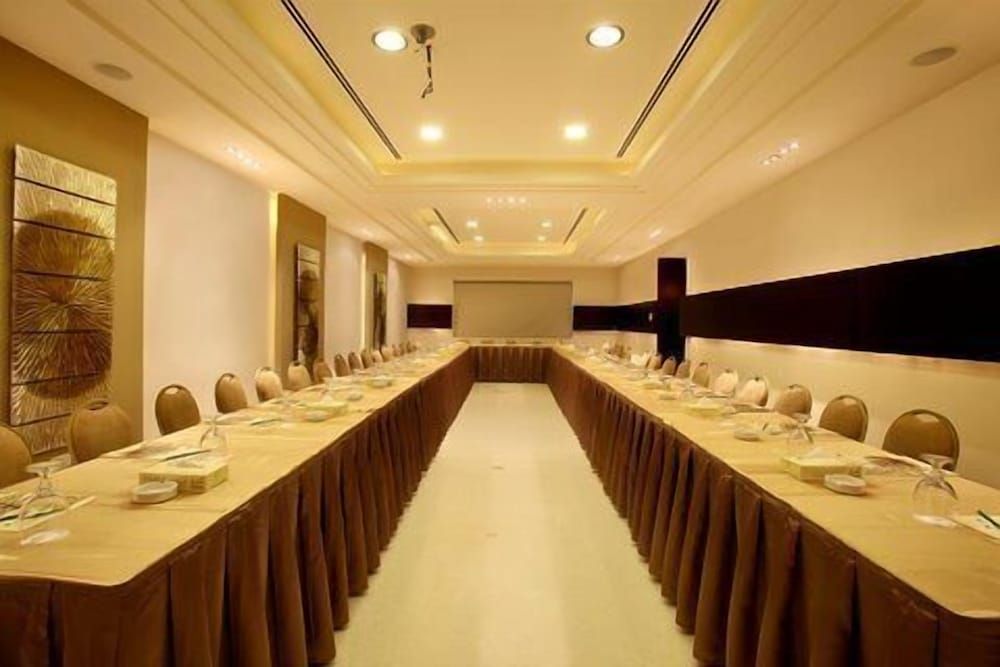 undefined Capri Hotel Suites 10