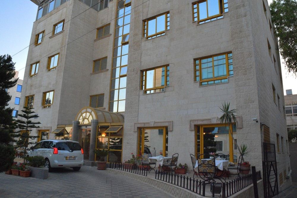 undefined Capri Hotel Suites 7