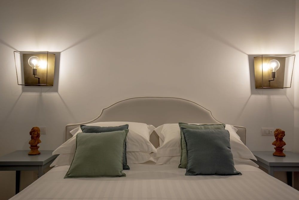 Romantic Relais Sorrento Deluxe Double or Twin Room, Sea View 4