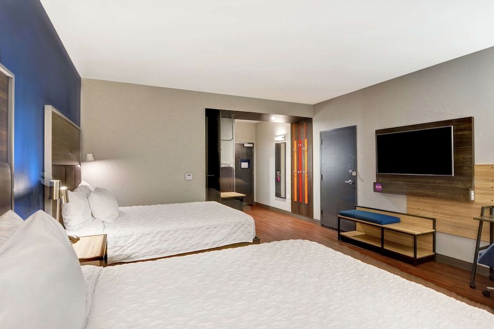 Room, 2 Queen Beds, Accessible (Hearing)