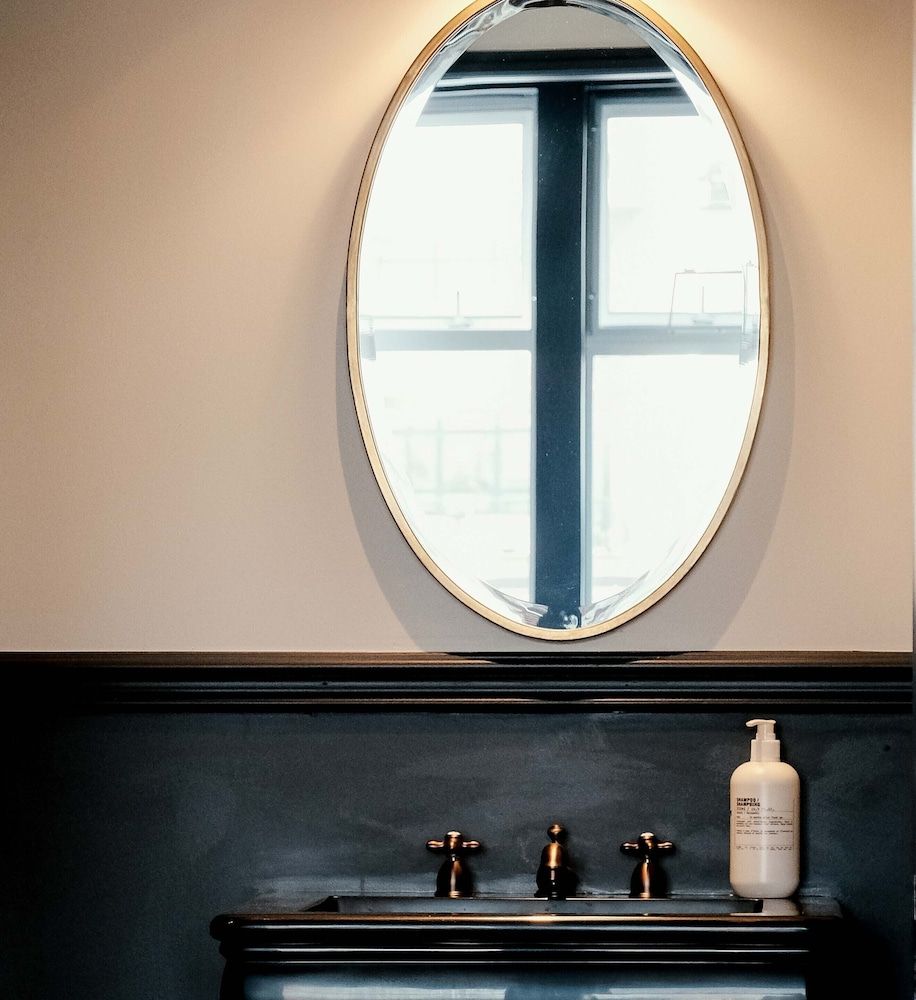 Life House, Lower Highlands Deluxe Queen 6