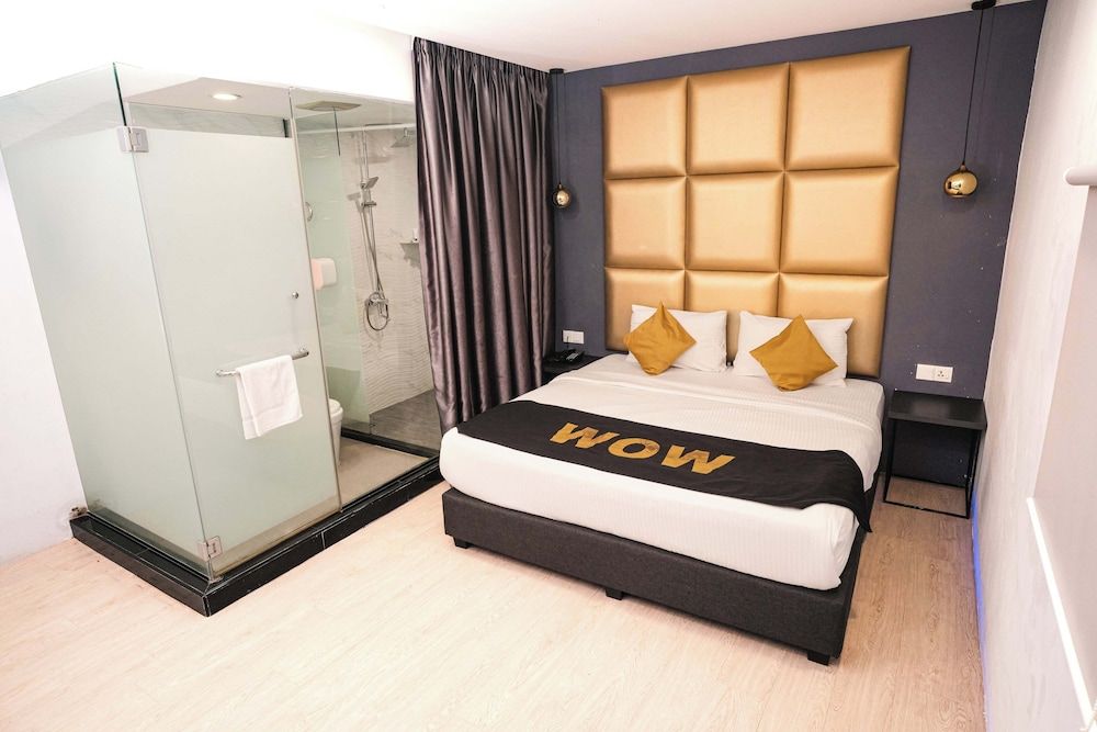 Capital O 91202 Wow Hotel Superior Room 2