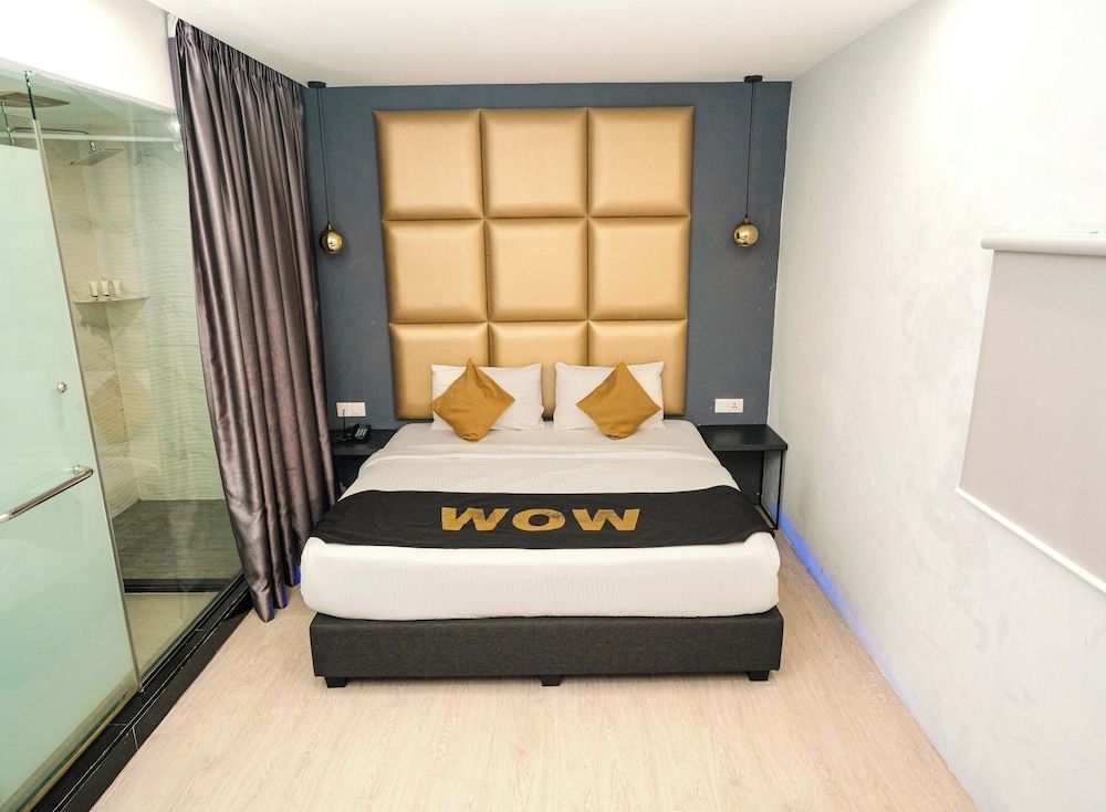 Capital O 91202 Wow Hotel Superior Room 11