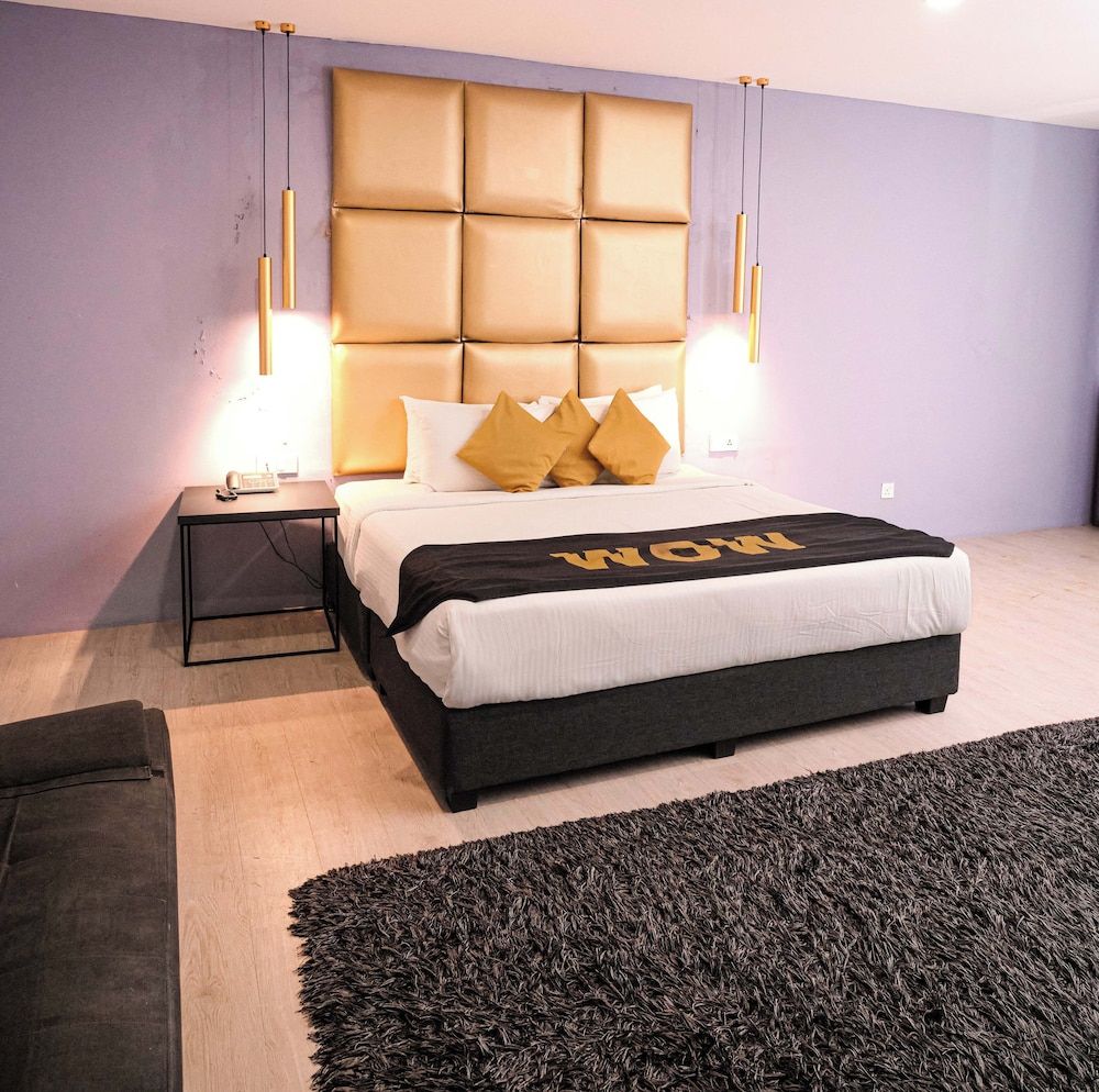 Capital O 91202 Wow Hotel Presidential Suite 13