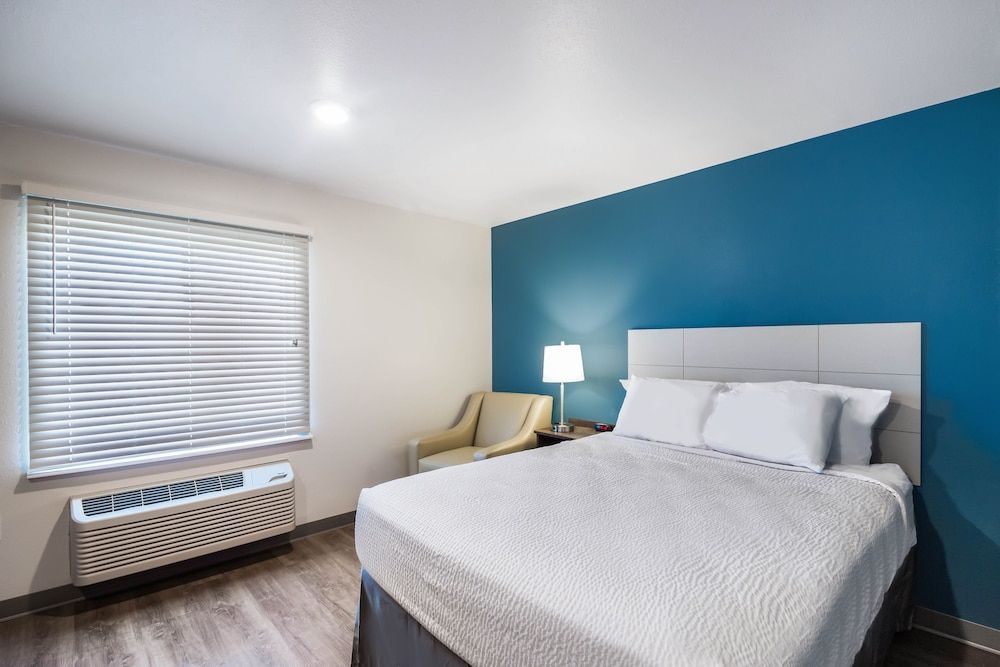 Room, 1 Queen Bed, Accessible, Non Smoking (Roll In Shower)