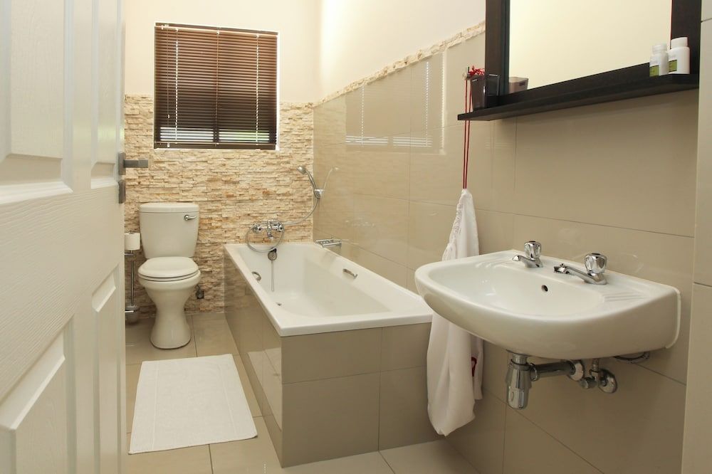 Hillside Executive Accommodation Basic Studio 3