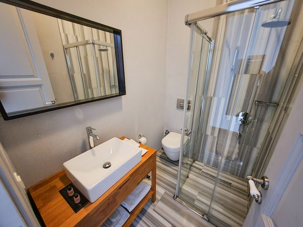 Serguzest Otel Deluxe Double Room 9