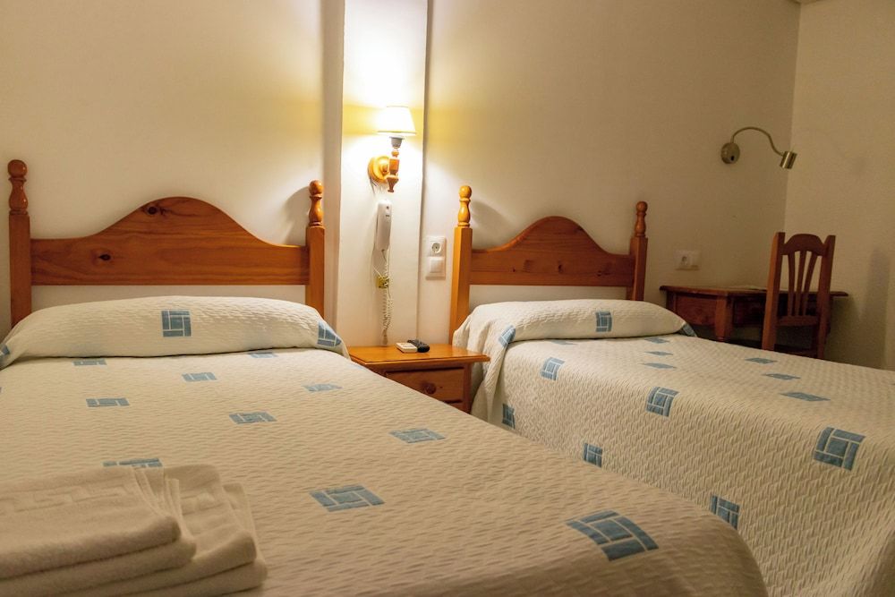 Hotel Philadelfia Standard Twin Room 3