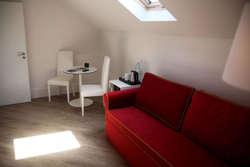 Exe Wellington Family Room 10