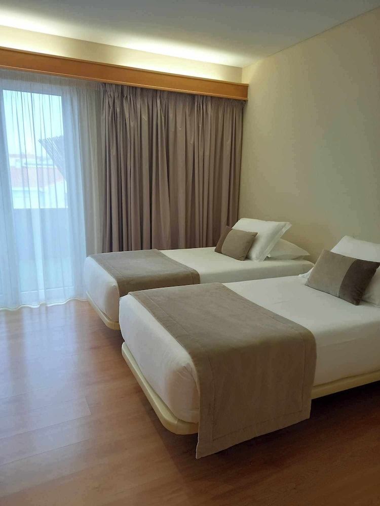 Exe Wellington Family Room 6