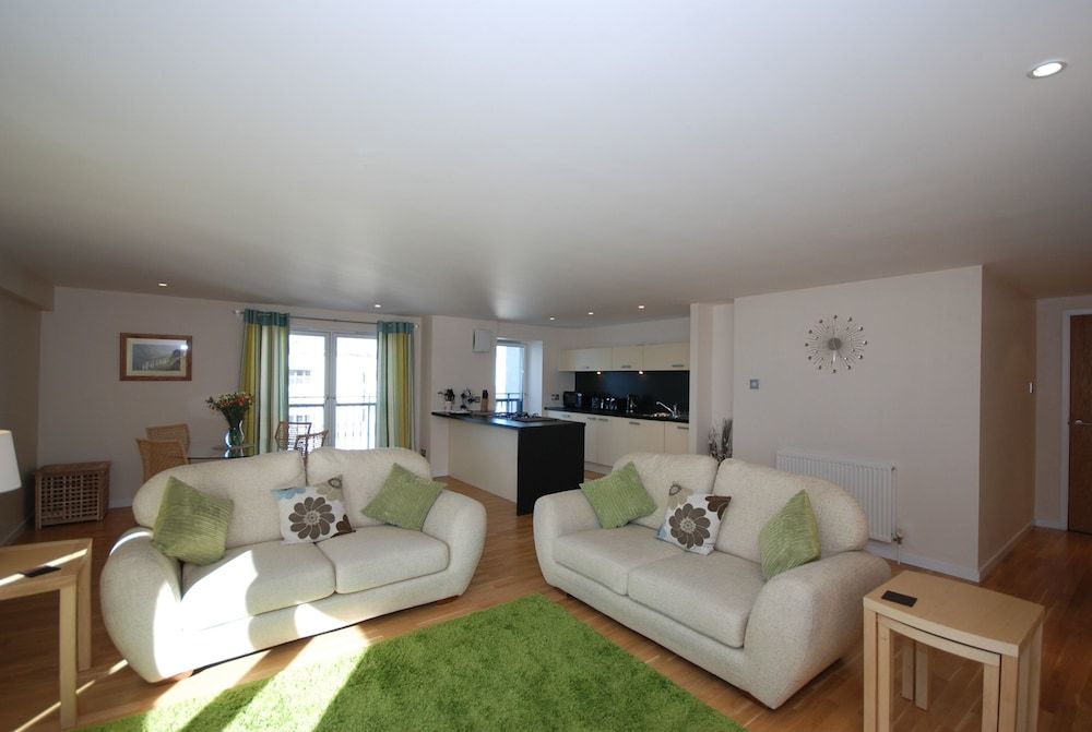 Glasgow City Flats Apartment, Two bedrooms (27 Gallowgate)