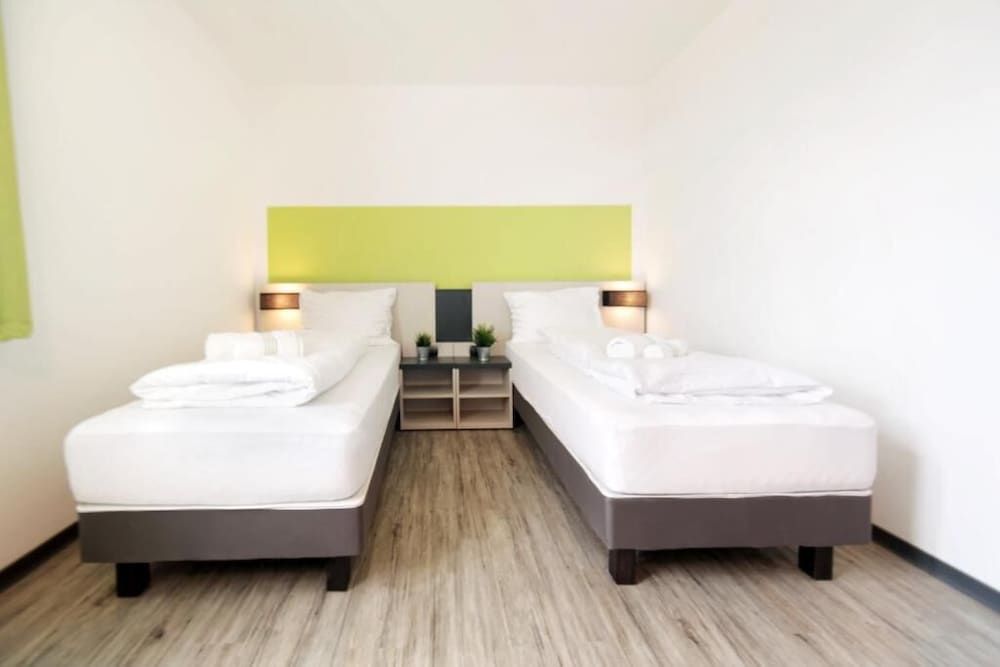 bp24 Hotel Eschweiler Twin Room 2