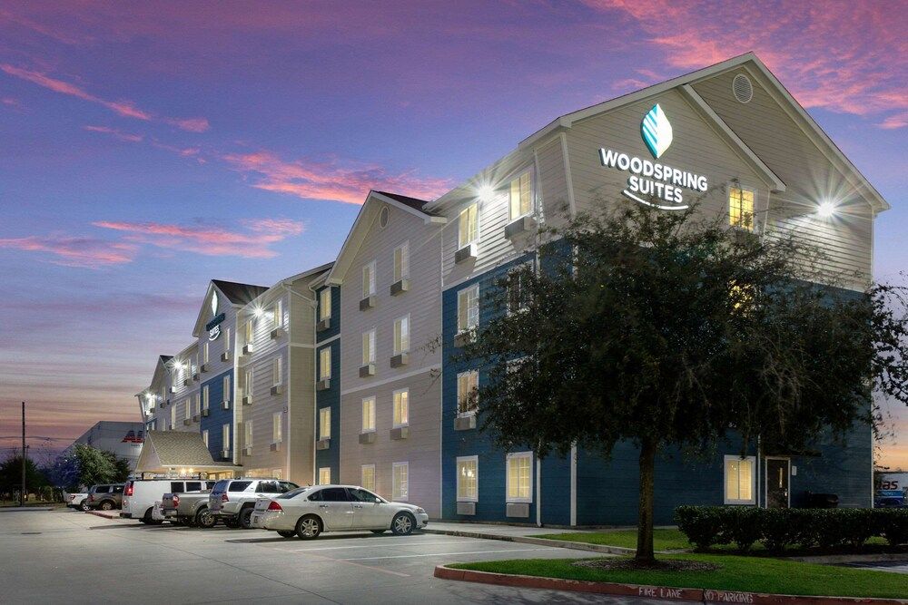 undefined WoodSpring Suites Houston I-45 Airtex 10
