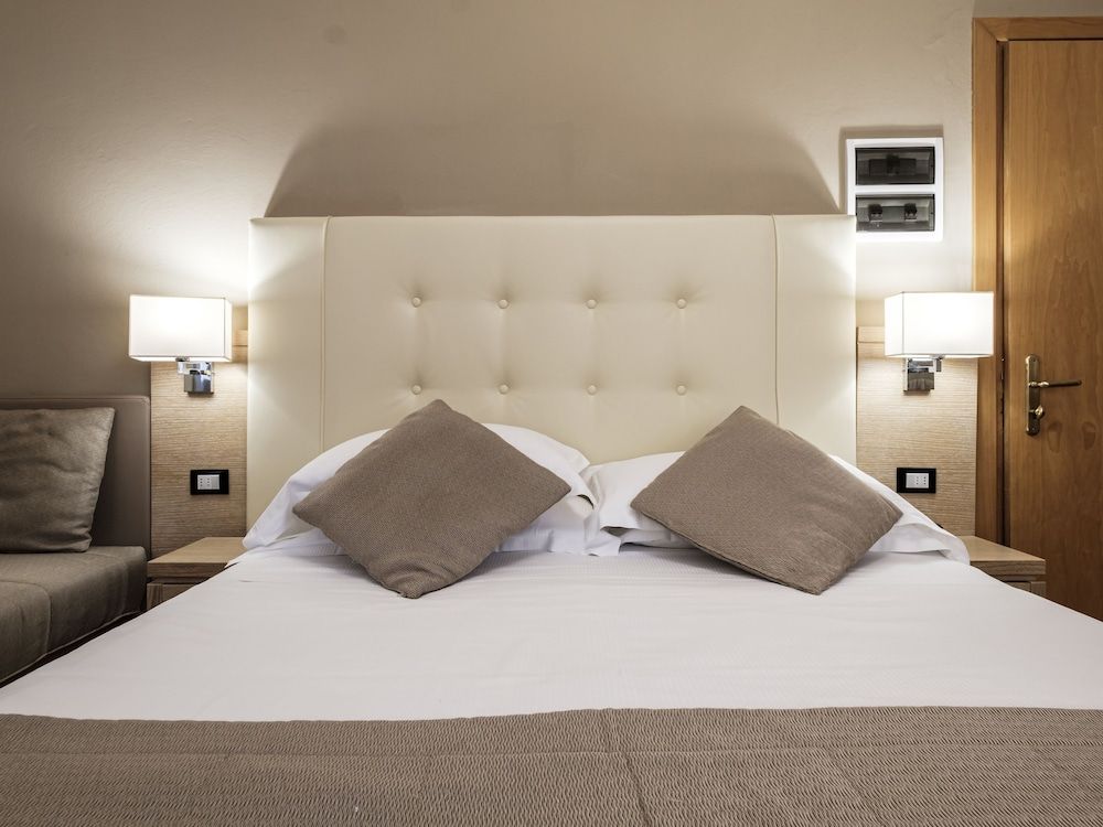 Hotel Accademia Superior Twin Room 3