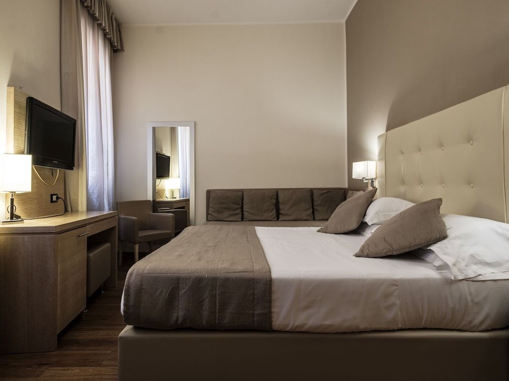 Hotel Accademia Superior Twin Room 8