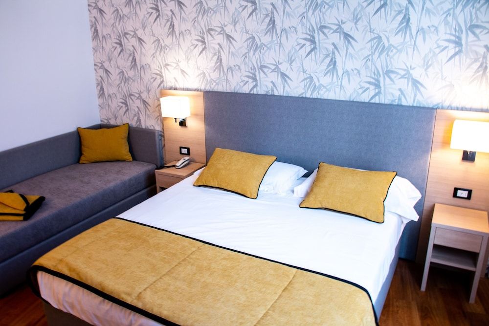 undefined Hotel Accademia 2