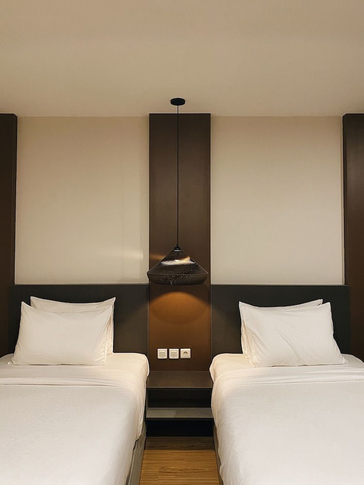 Paradise by CaLia Tarakan Deluxe Twin Room 2