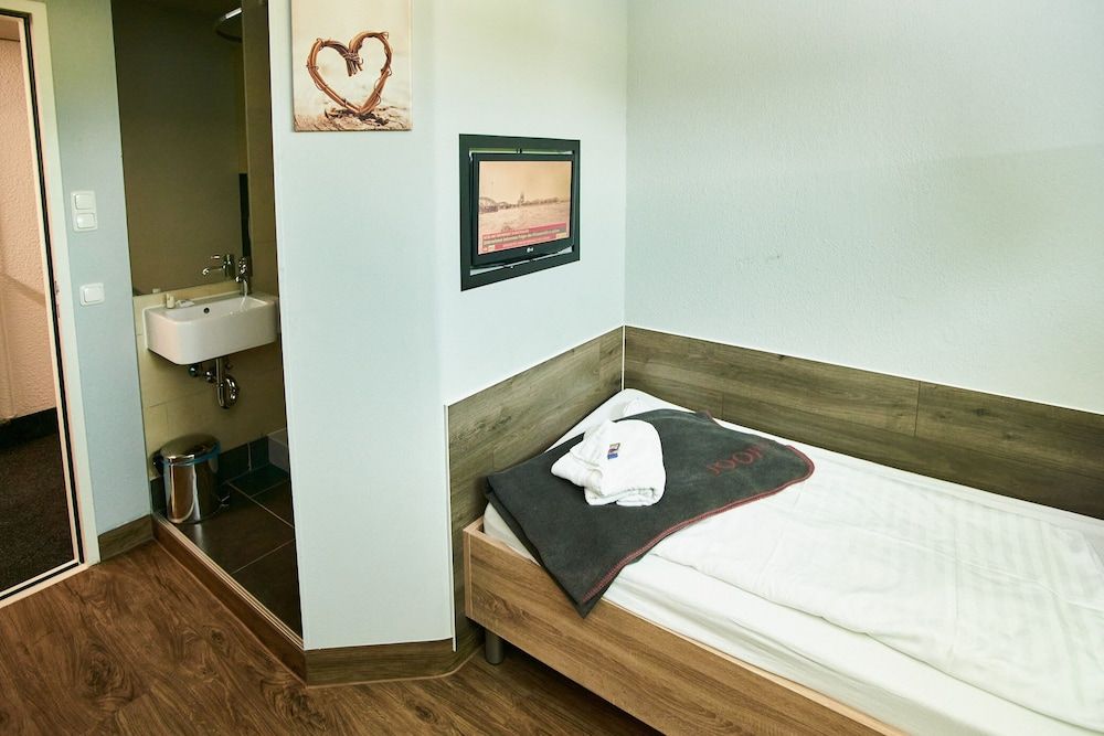 City Inn Magdeburg Standard Double Room, 1 Double Bed 2