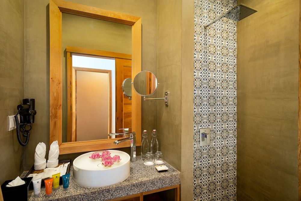 Grand Venus La Residence Classic Room 6