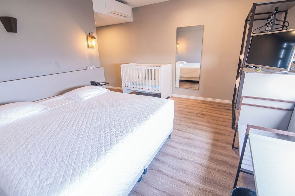 Dall'Onder Ski Hotel Luxury Room 2