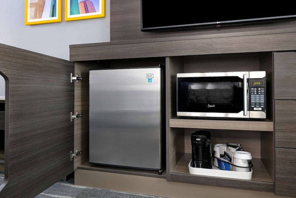 Hampton Inn & Suites Houston East Beltway 8