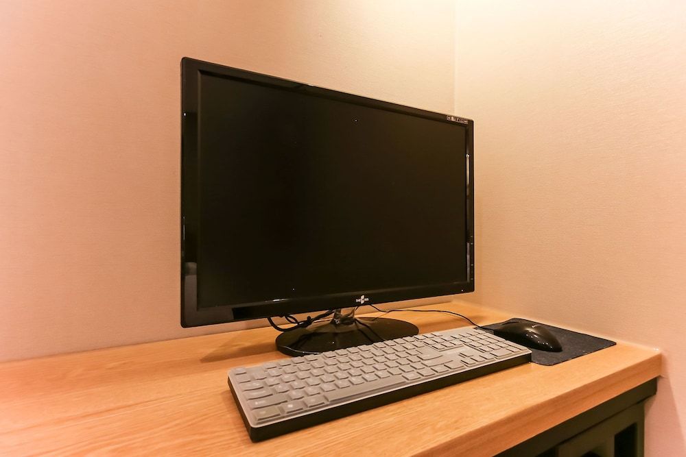 Cherish Hotel Deluxe Twin Room 6