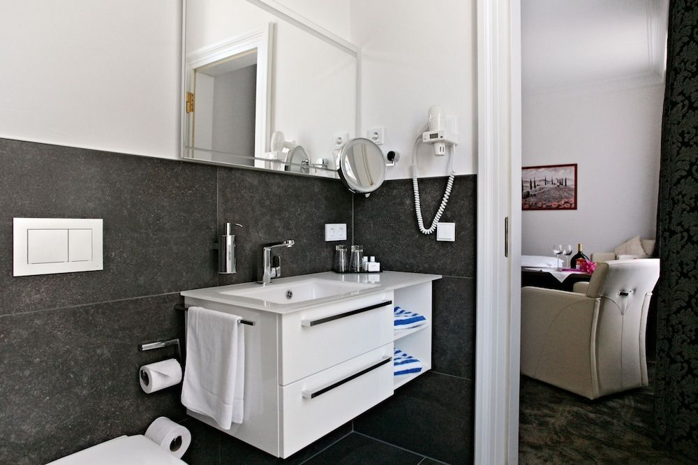 Badhotel Bad Brückenau Standard Suite, 1 Bedroom 4