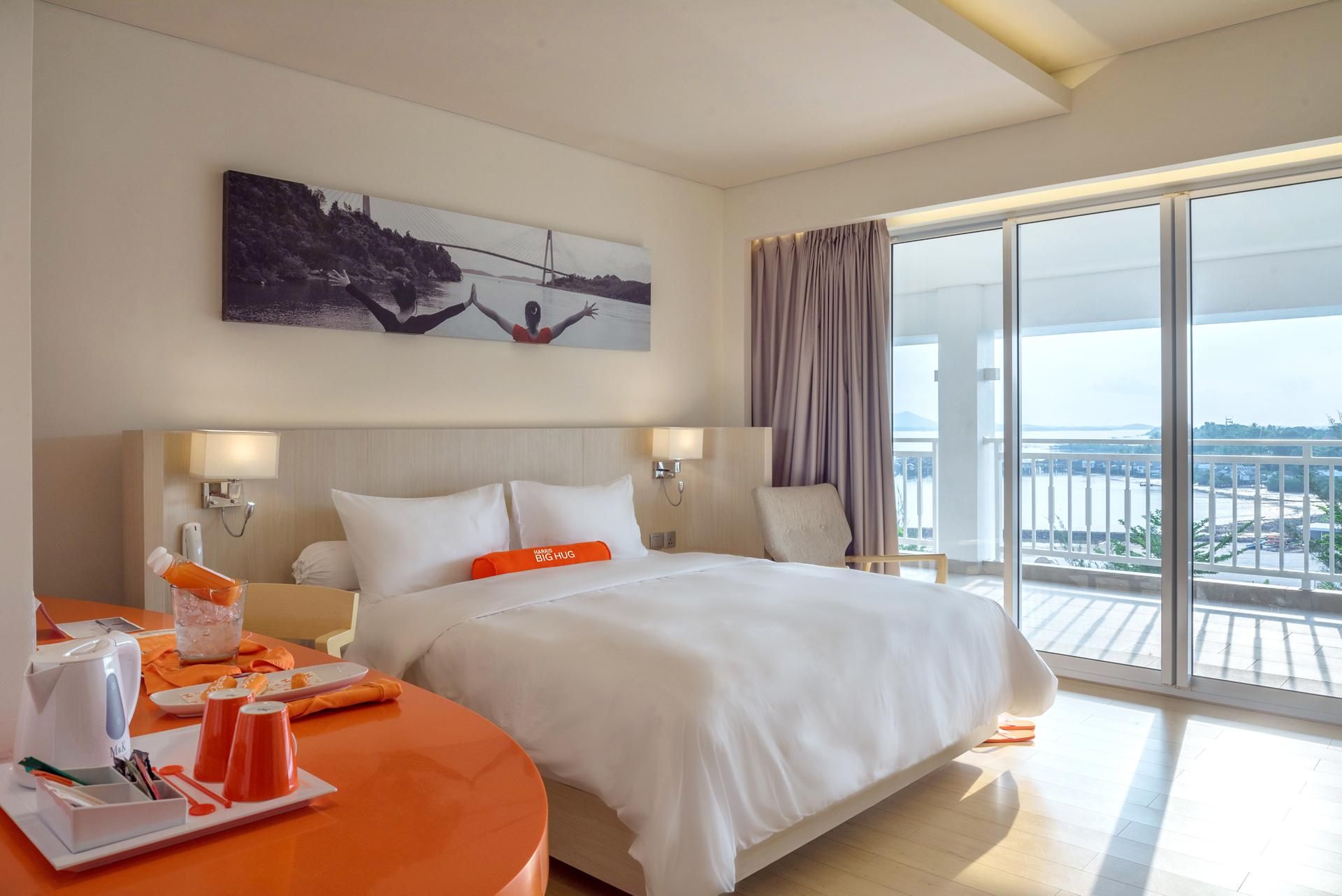 HARRIS Sea View Room