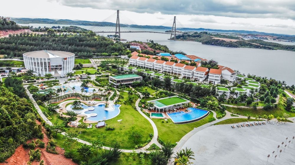 HARRIS Resort Barelang Batam