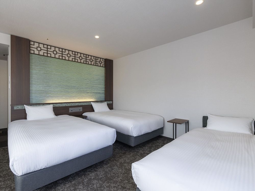 Deluxe Twin Room, Non Smoking (3PAX)