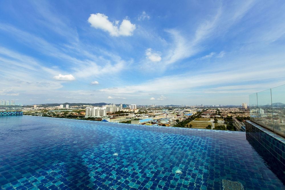 Infinity Pool