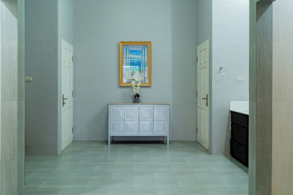 The Hawk's Nest Resort Deluxe Bungalow, 1 King Bed, Non Smoking, Beach View 47